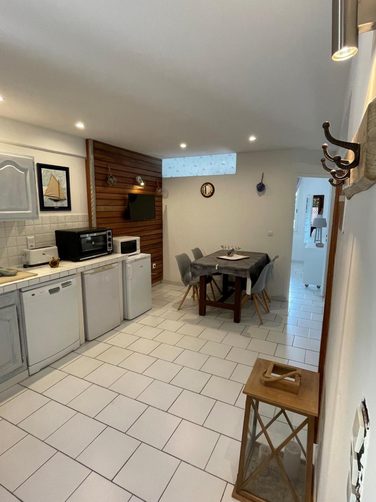 Residence Le Golfe Bleu Le Le Rayol-Canadel-sur-Mer Εξωτερικό φωτογραφία
