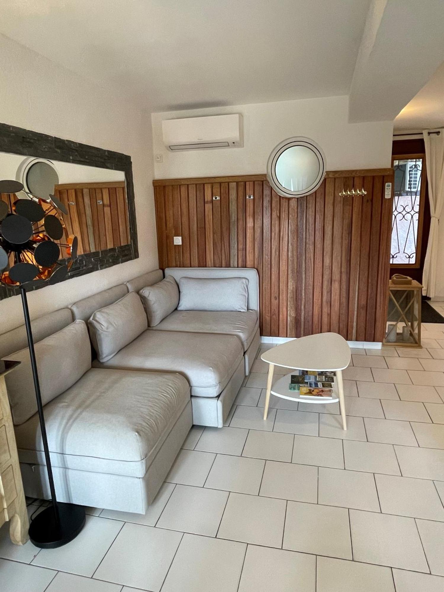 Residence Le Golfe Bleu Le Le Rayol-Canadel-sur-Mer Εξωτερικό φωτογραφία